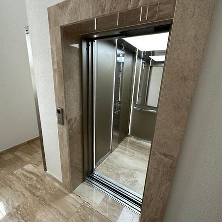 Irina Centre Apartment Podgorica Exterior foto