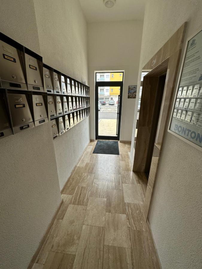 Irina Centre Apartment Podgorica Exterior foto