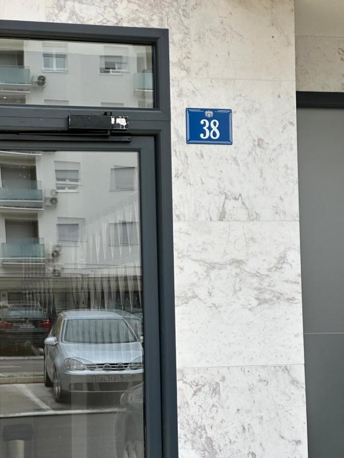 Irina Centre Apartment Podgorica Exterior foto
