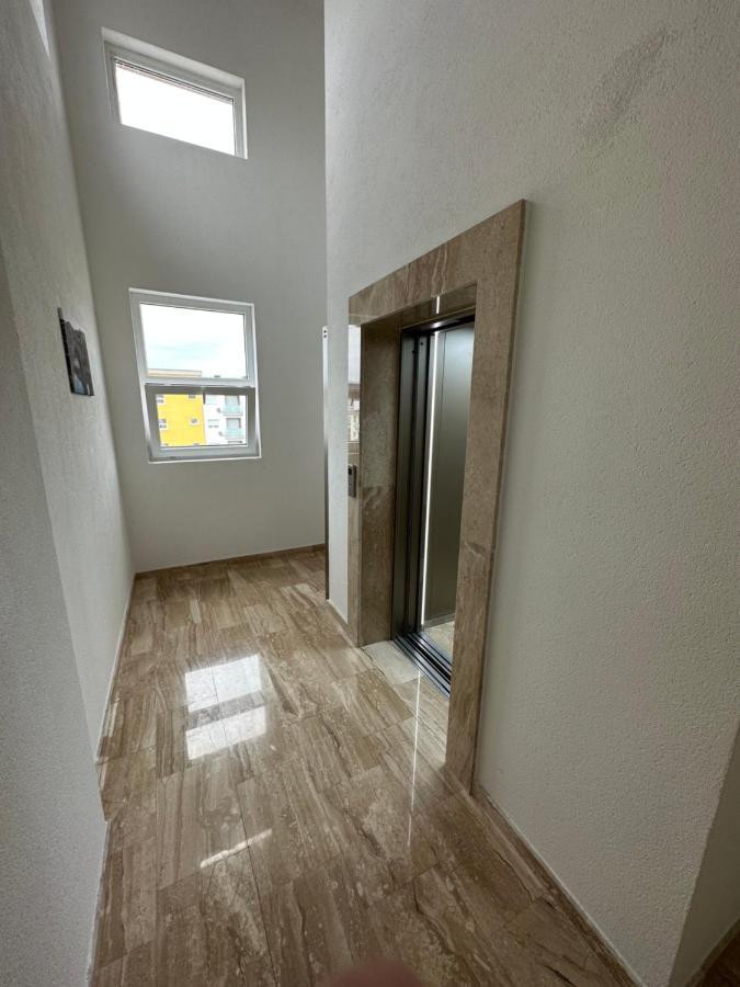 Irina Centre Apartment Podgorica Exterior foto